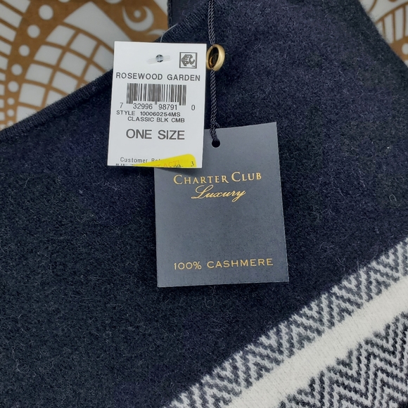 💯% Cashmere Chevron Striped Poncho - Picture 7 of 8